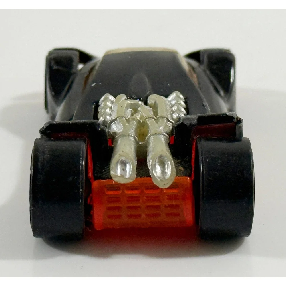 Hot Wheels Vulture Diecast Car Kids 1:64 Black Orange Futuristic Racing Toy